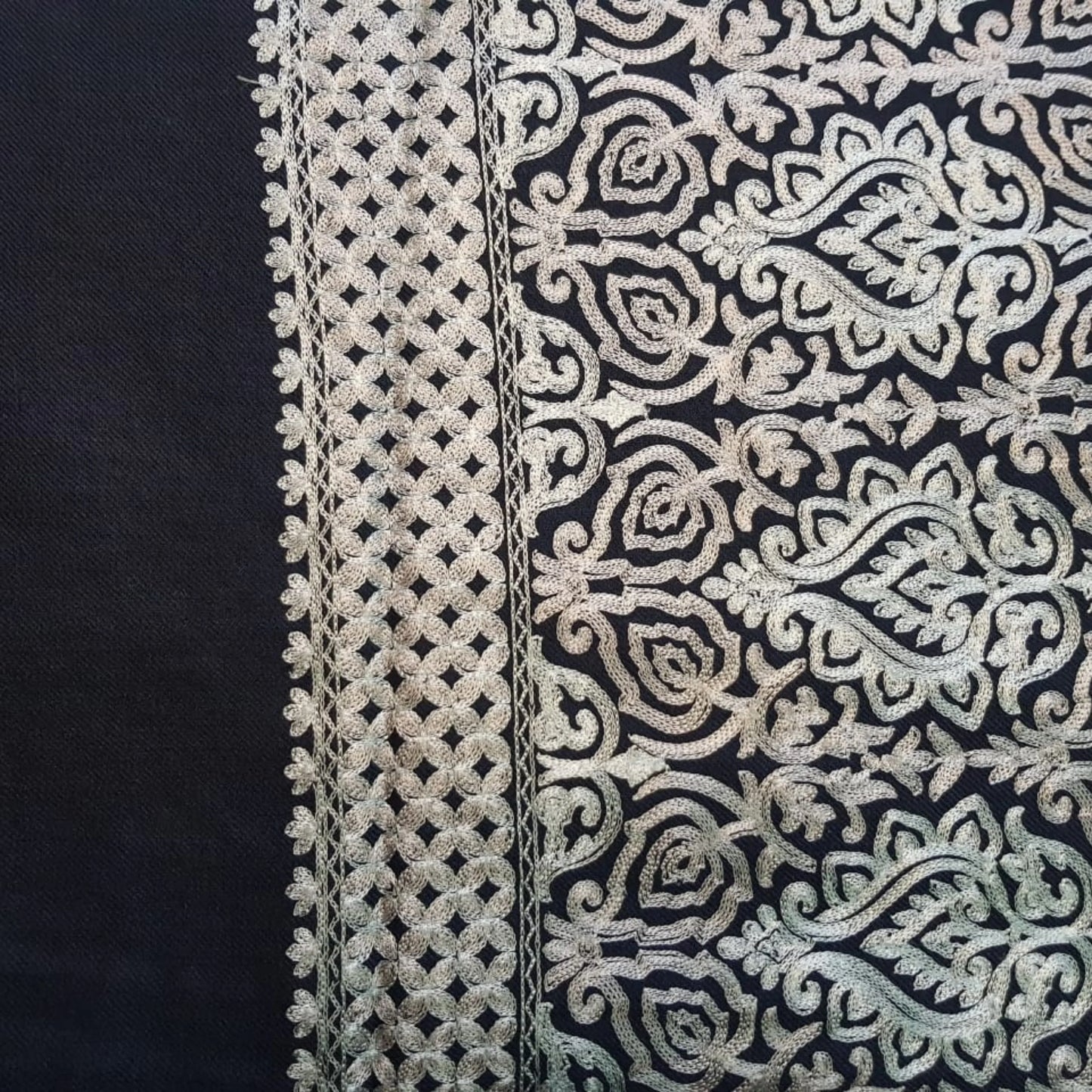 Sahar Bano-luxury premium pashmina shawl