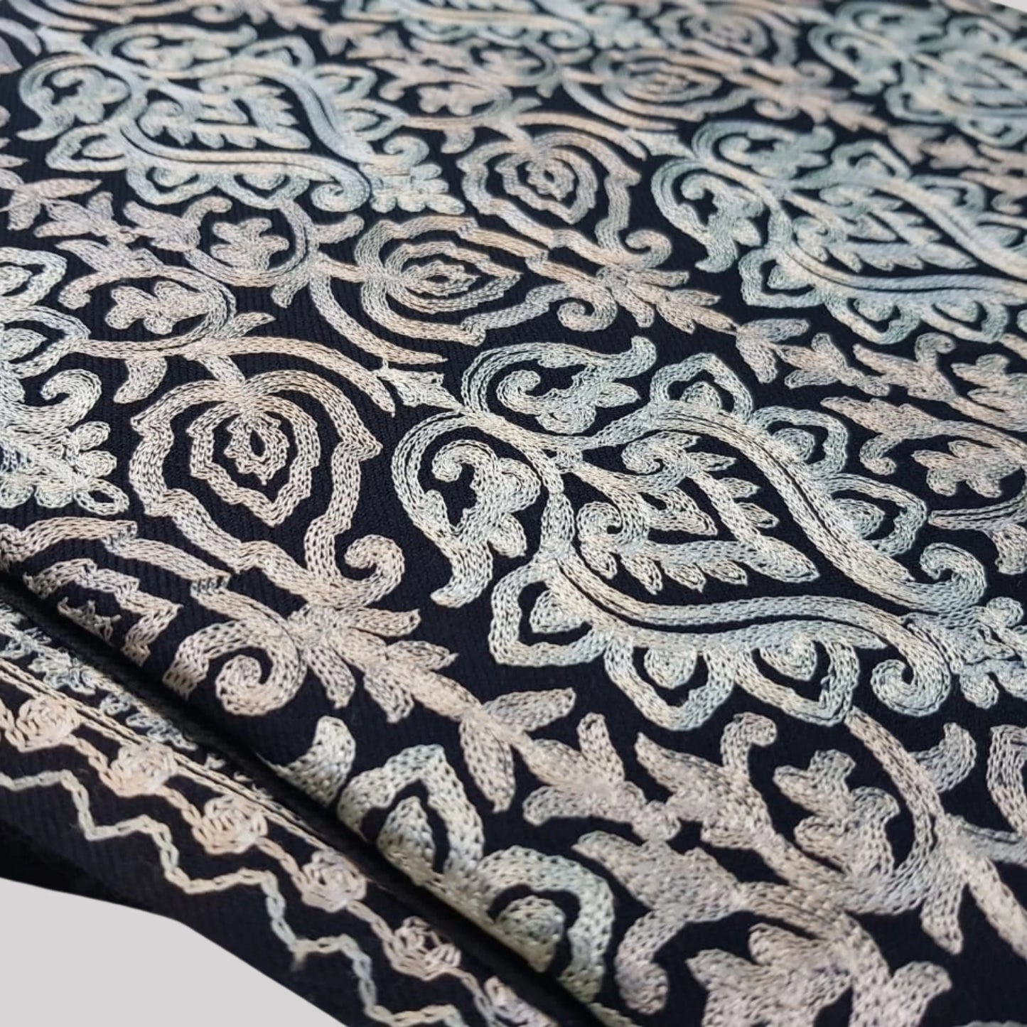 Sahar Bano-luxury premium pashmina shawl